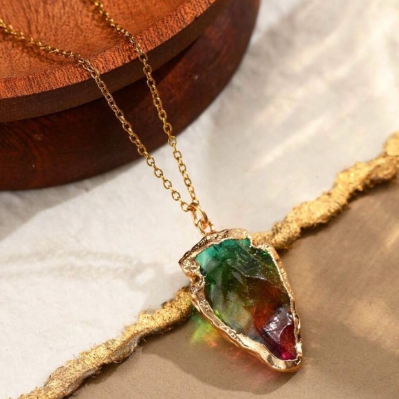 Ombre Arrowhead- Angel Aura Rainbow Quartz Striking Tip Point Head Gold Necklace - Picture 6 of 9